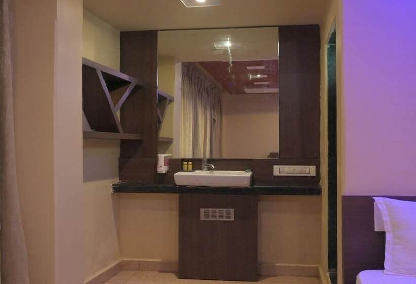 Hotel Sukhsagar Beach Resort Kunkeshwar