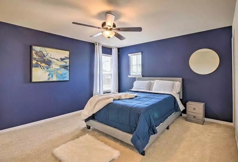 Houston Home W/ Private Yard   16 Mi To Dtwn