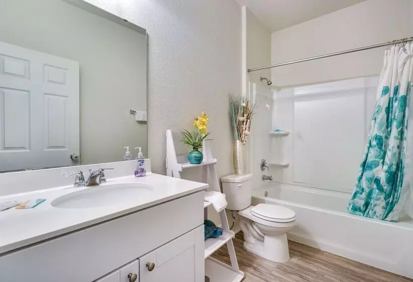 Jarrell Home W/ Playground + Pool Access!