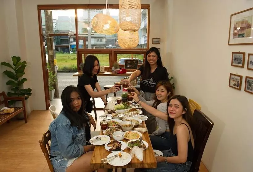 Khok Samet Chun Hostel