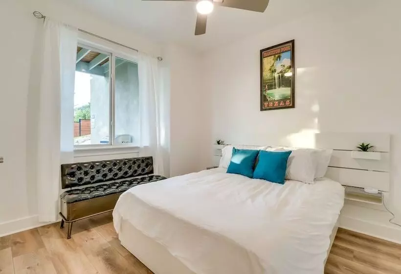 Lago Vista Home W/ Game Room & Outdoor Tub!