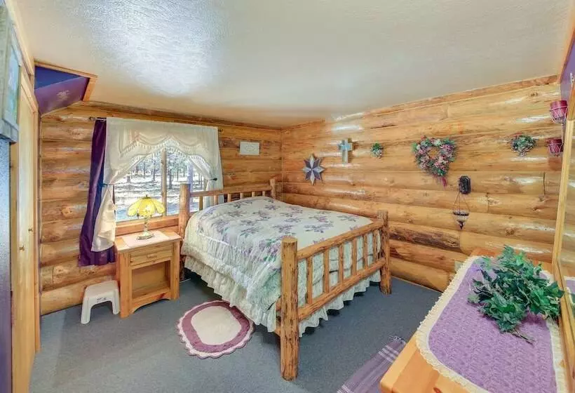 Libby Home W/ Mountain Views: Gazebo & Fire Pit!