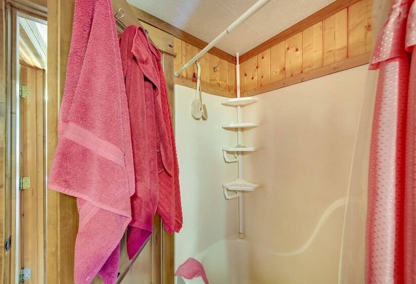 Libby Home W/ Mountain Views: Gazebo & Fire Pit!