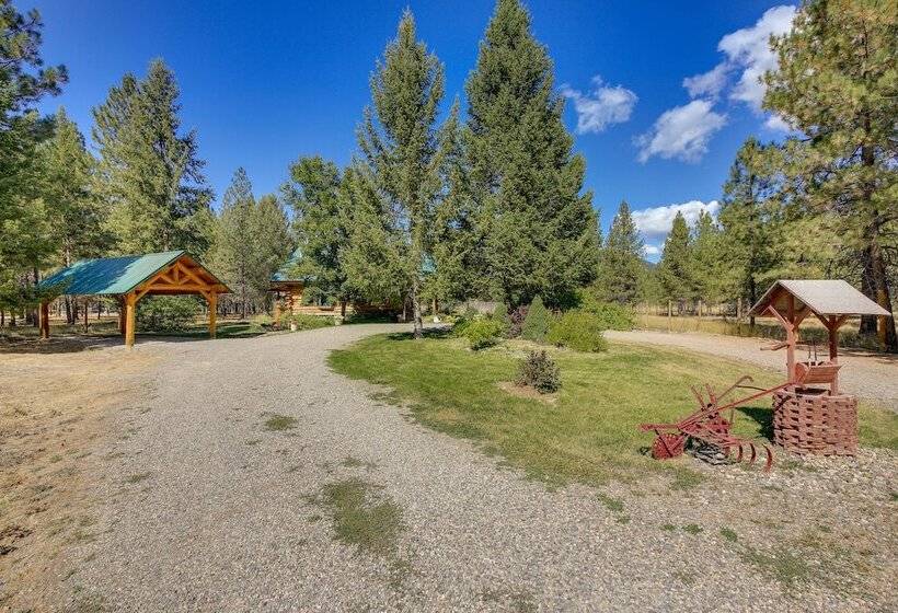 Libby Home W/ Mountain Views: Gazebo & Fire Pit!