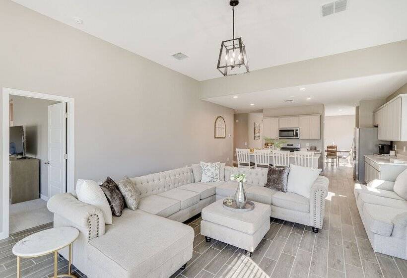 Maricopa Home W/ Yard 1 Mi To Harrahs Casino!