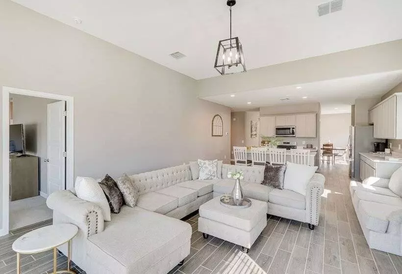 Maricopa Home W/ Yard   1 Mi To Harrahs Casino!