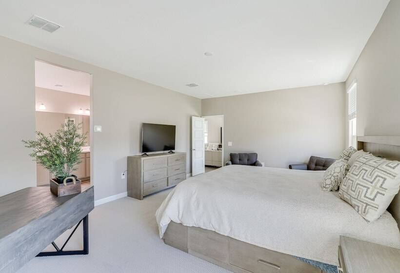 Maricopa Home W/ Yard 1 Mi To Harrahs Casino!