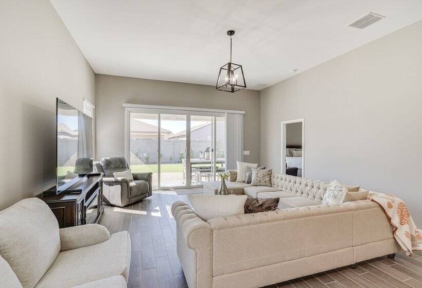 Maricopa Home W/ Yard 1 Mi To Harrahs Casino!