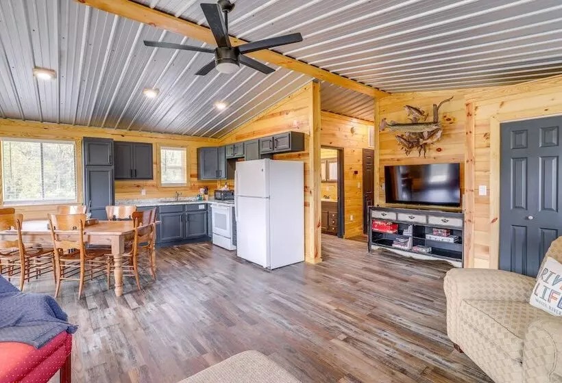 Melbourne Home W/ Fire Pit On The White River!