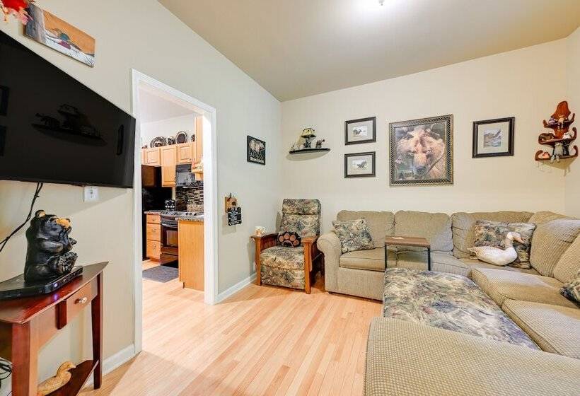 Peaceful Franklin Mountain Retreat W/ Deck