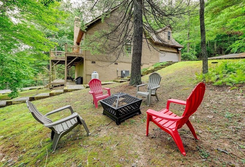 Peaceful Franklin Mountain Retreat W/ Deck