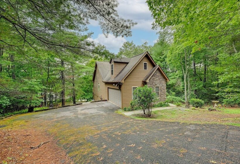 Peaceful Franklin Mountain Retreat W/ Deck