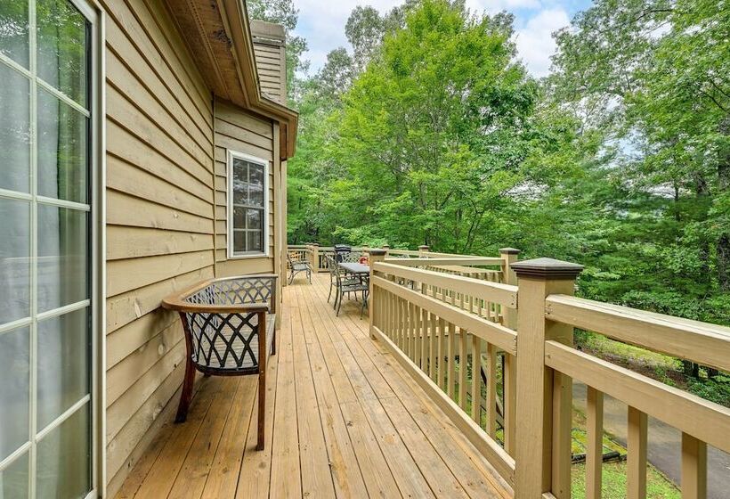 Peaceful Franklin Mountain Retreat W/ Deck