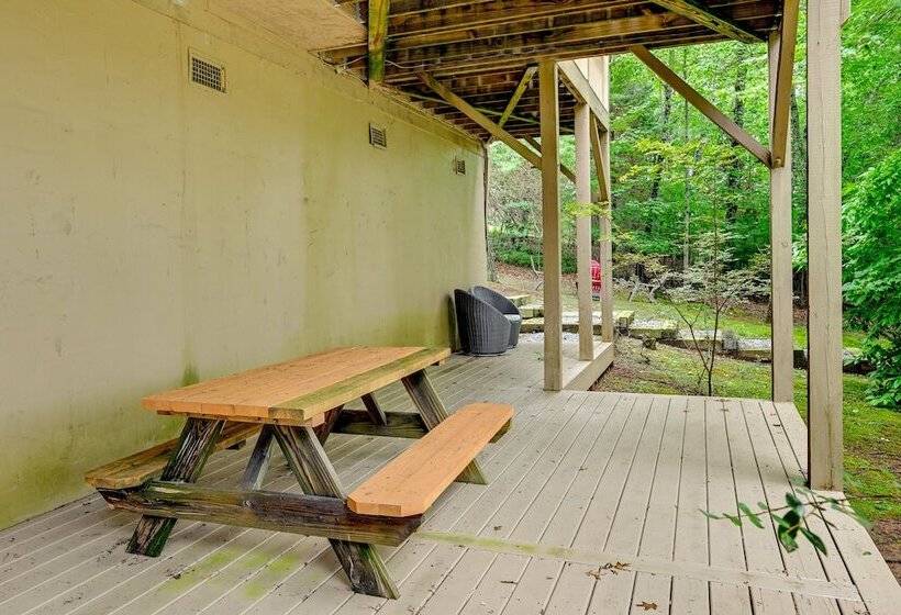 Peaceful Franklin Mountain Retreat W/ Deck