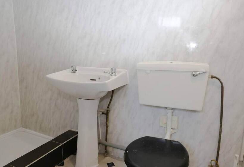 레지던스 Stunning 5 Bed House In Newcastle Upon Tyne