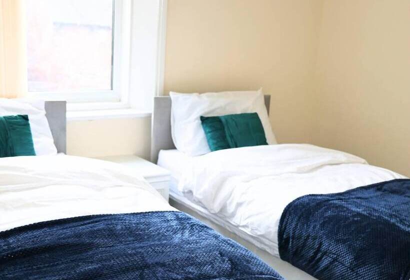 레지던스 Stunning 5 Bed House In Newcastle Upon Tyne