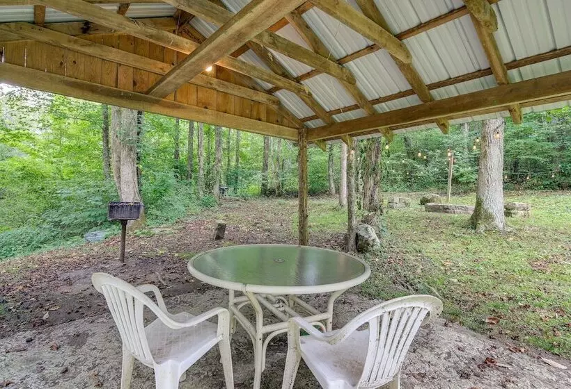 Riverfront Briceville Cabin W/ Patio & Fire Pit!