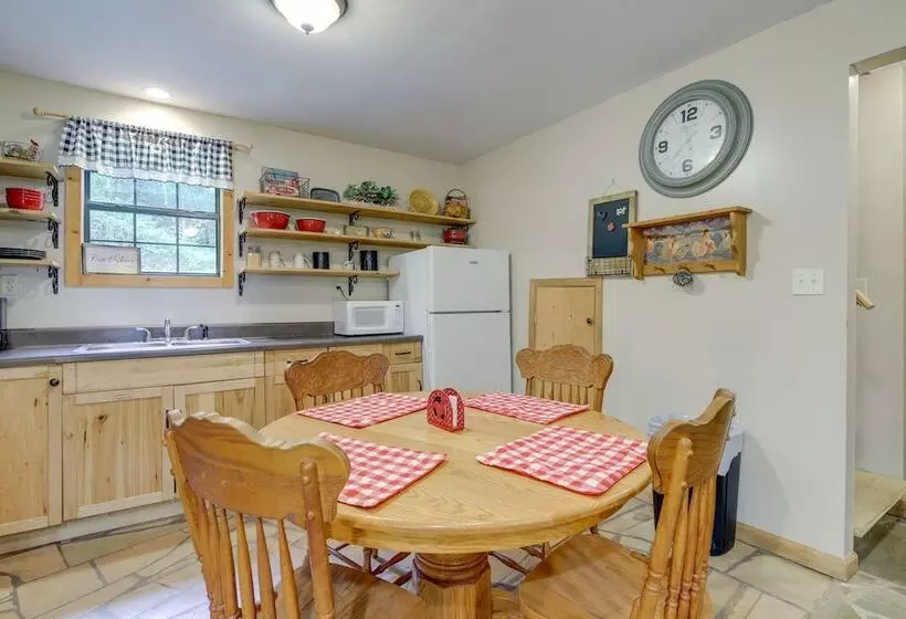 Riverfront Briceville Cabin W/ Patio & Fire Pit!