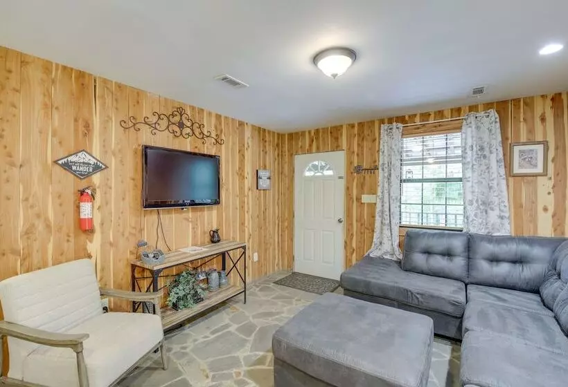 Riverfront Briceville Cabin W/ Patio & Fire Pit!