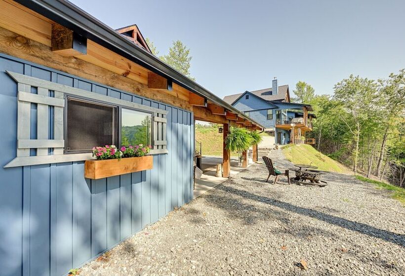 Scenic Bryson City Retreat W/ Direct Lake Access!