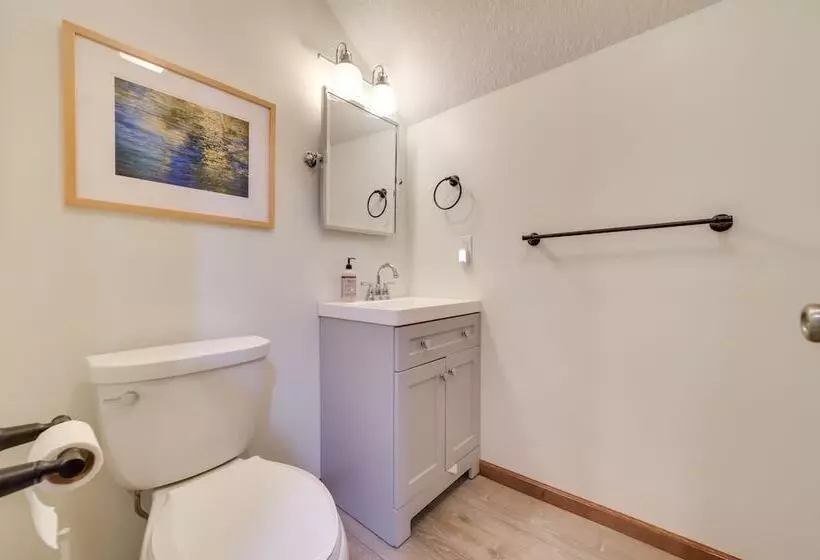 Scenic Cottage W/ Private Dock On Torch Lake