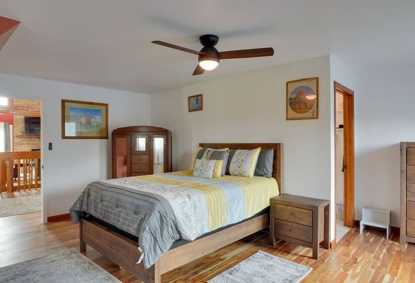 Spacious Mcminnville Vacation Home W/ Gas Grill!