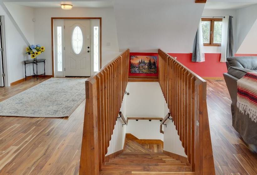 Spacious Mcminnville Vacation Home W/ Gas Grill!