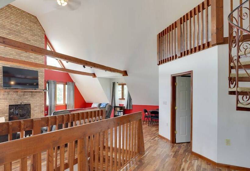 Spacious Mcminnville Vacation Home W/ Gas Grill!