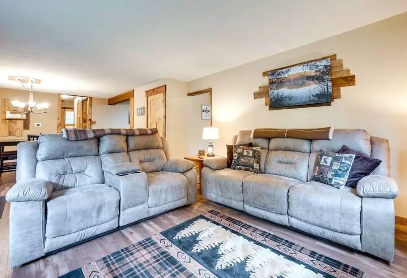 Woodruff Home W/ Lake Access & Pier, Near Town!