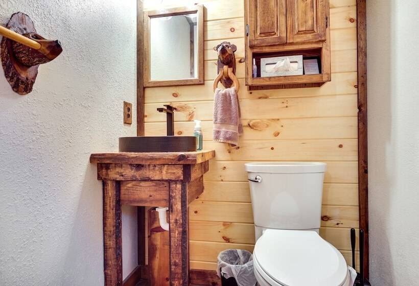 Woodruff Home W/ Lake Access & Pier, Near Town!