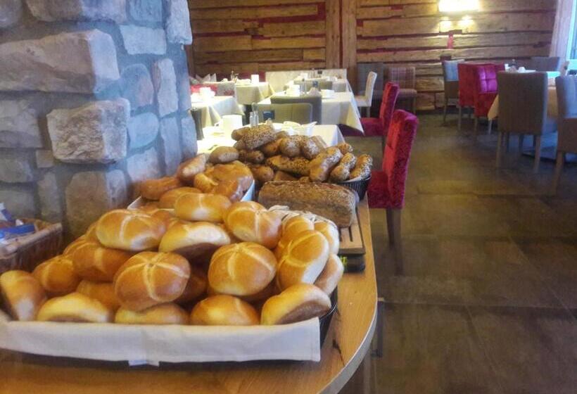 Berghotel Der Königsleitner   Adults Only