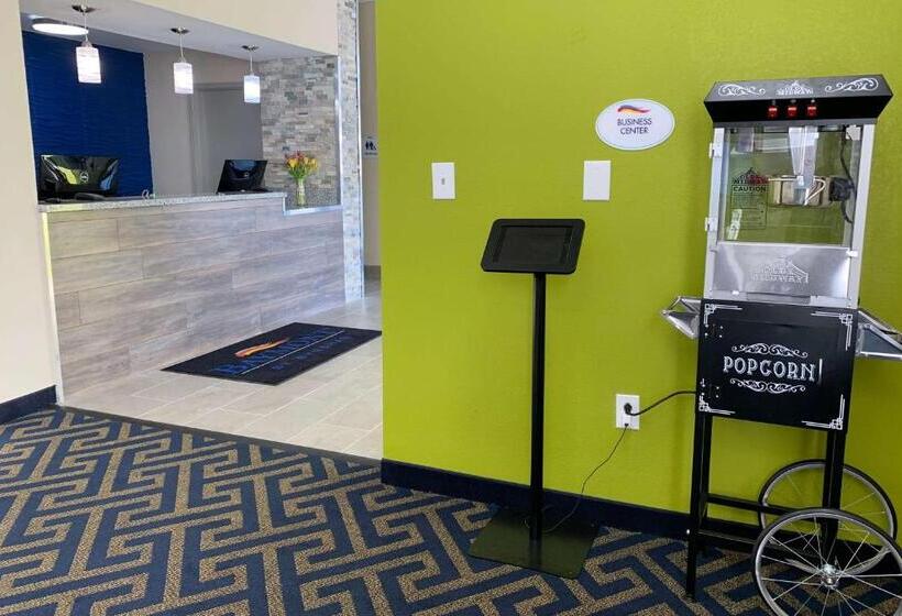 בית מלון כפרי Baymont By Wyndham Cheraw