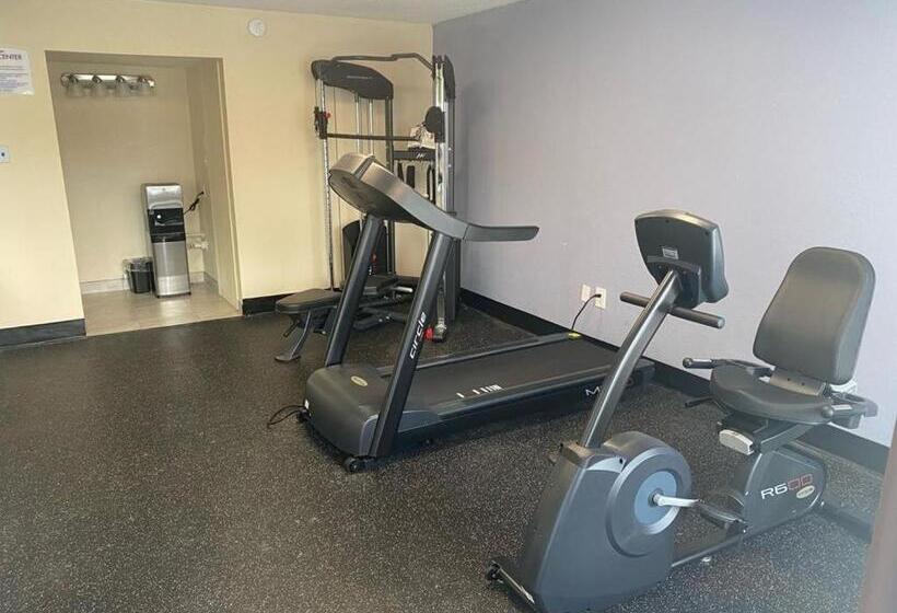 בית מלון כפרי Baymont By Wyndham Cheraw