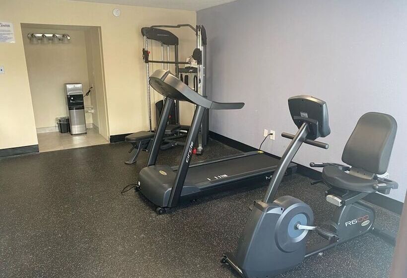 בית מלון כפרי Baymont By Wyndham Cheraw