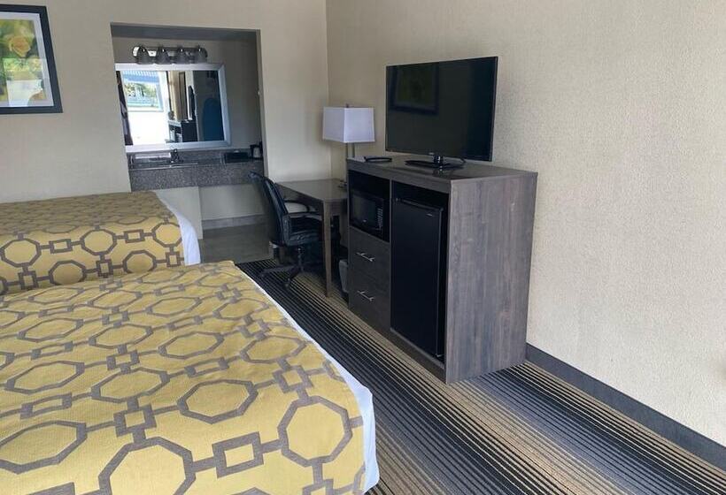 בית מלון כפרי Baymont By Wyndham Cheraw