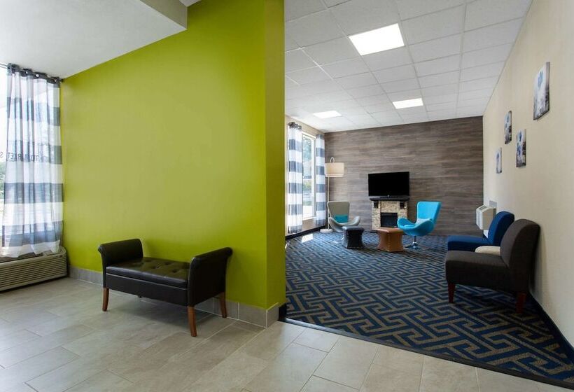 בית מלון כפרי Baymont By Wyndham Cheraw