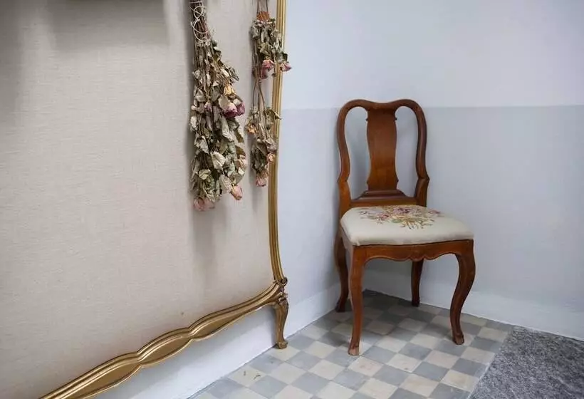 هتل Caffè Dell Arte Boutique Rooms Locarno