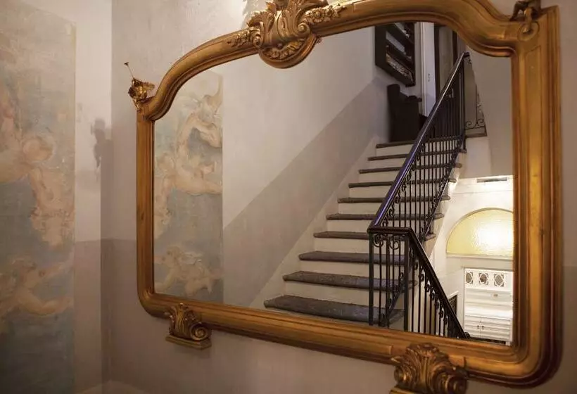 هتل Caffè Dell Arte Boutique Rooms Locarno