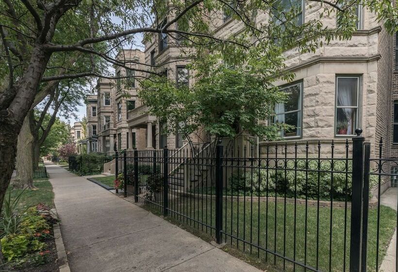 בית מלון כפרי Chicago Guest House Wrigleyville