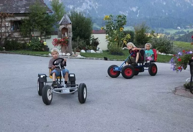 ホテル Familienbauernhof Christa
