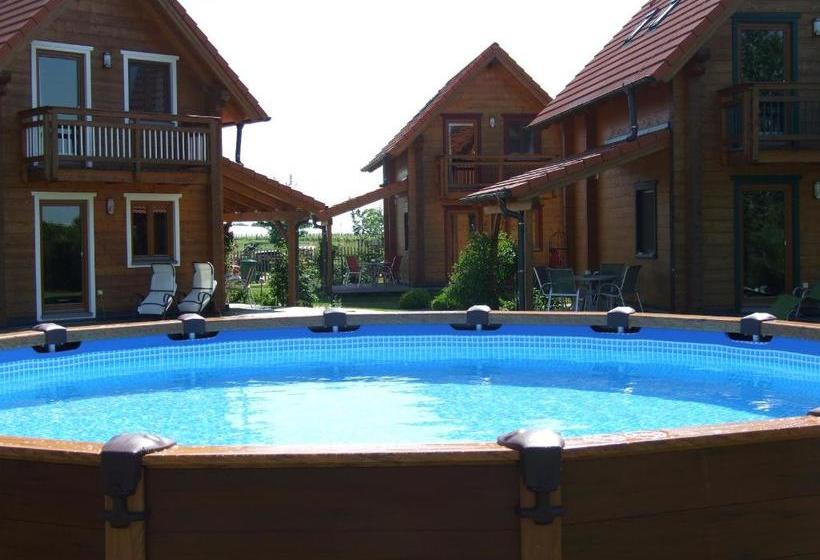 호텔 Ferienhaeuser Aura