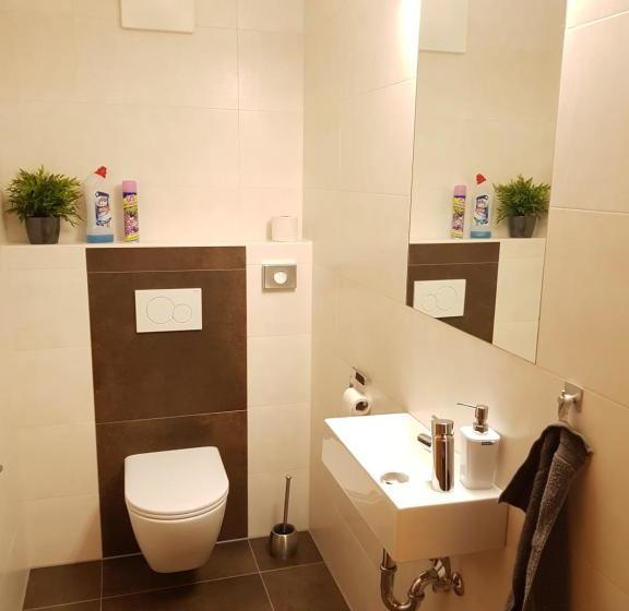 Отель Ferienwohnungen Christine