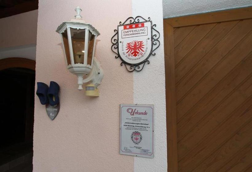 Отель Ferienwohnungen Christine