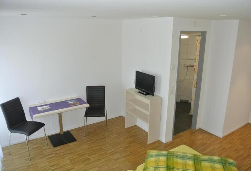 בית מלון כפרי Garni Bären Bazenheid