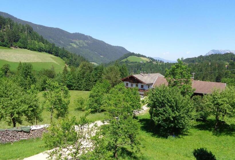 Отель Haus Enzian