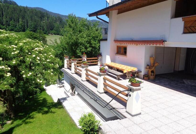 Отель Haus Enzian