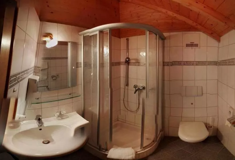 هتل Haus Maria-theresia