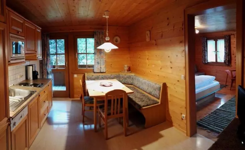 هتل Haus Maria-theresia