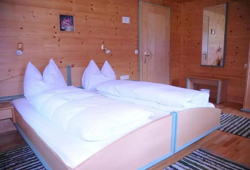 هتل Haus Maria-theresia