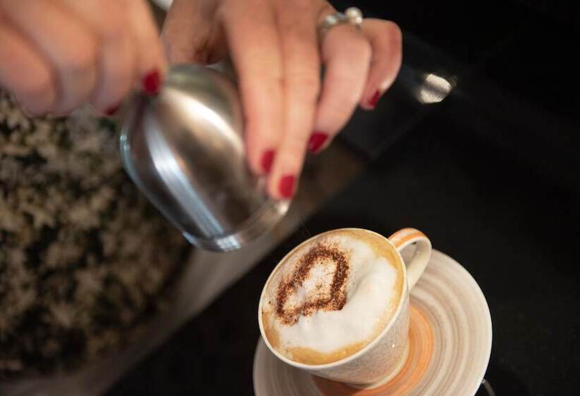 Matterhorn Lodge Boutique Hotel & Apartments